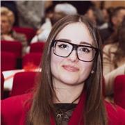 offro lezioni di matematica e economia per ragazzi delle superiori o delle medie